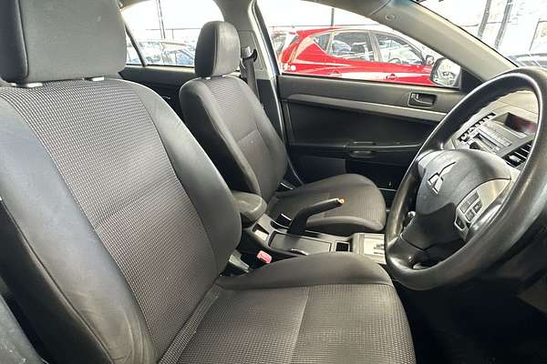 2010 Mitsubishi Lancer ES CJ