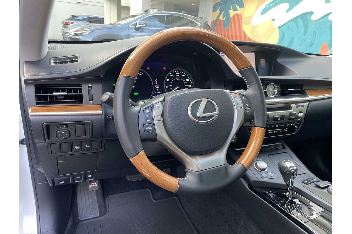 2013 Lexus ES Hybrid
