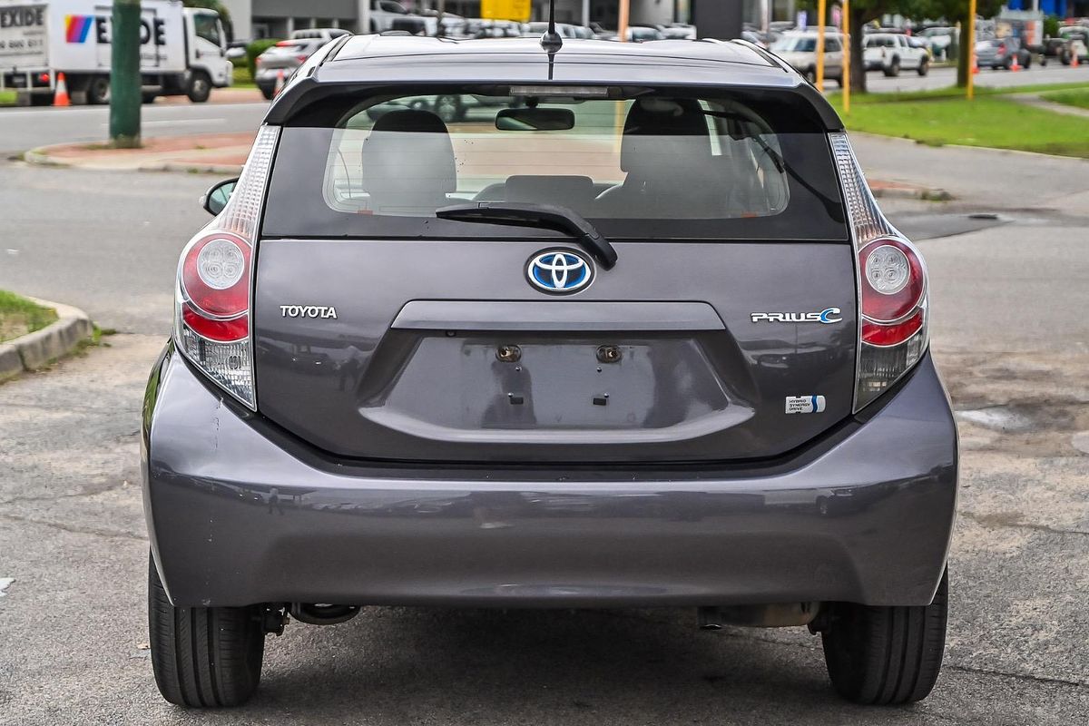 2013 Toyota Prius C NHP10R