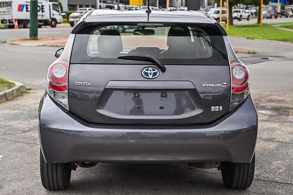 2013 Toyota Prius C NHP10R