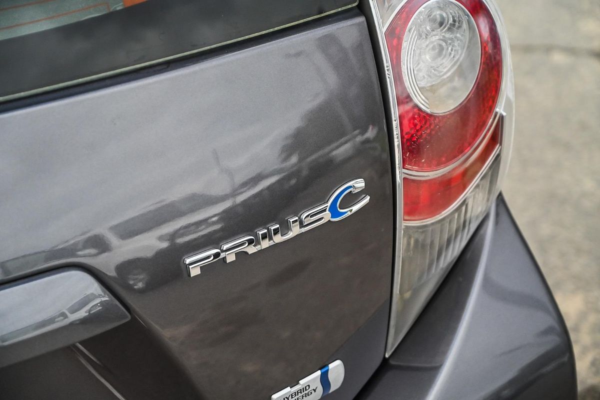 2013 Toyota Prius C NHP10R