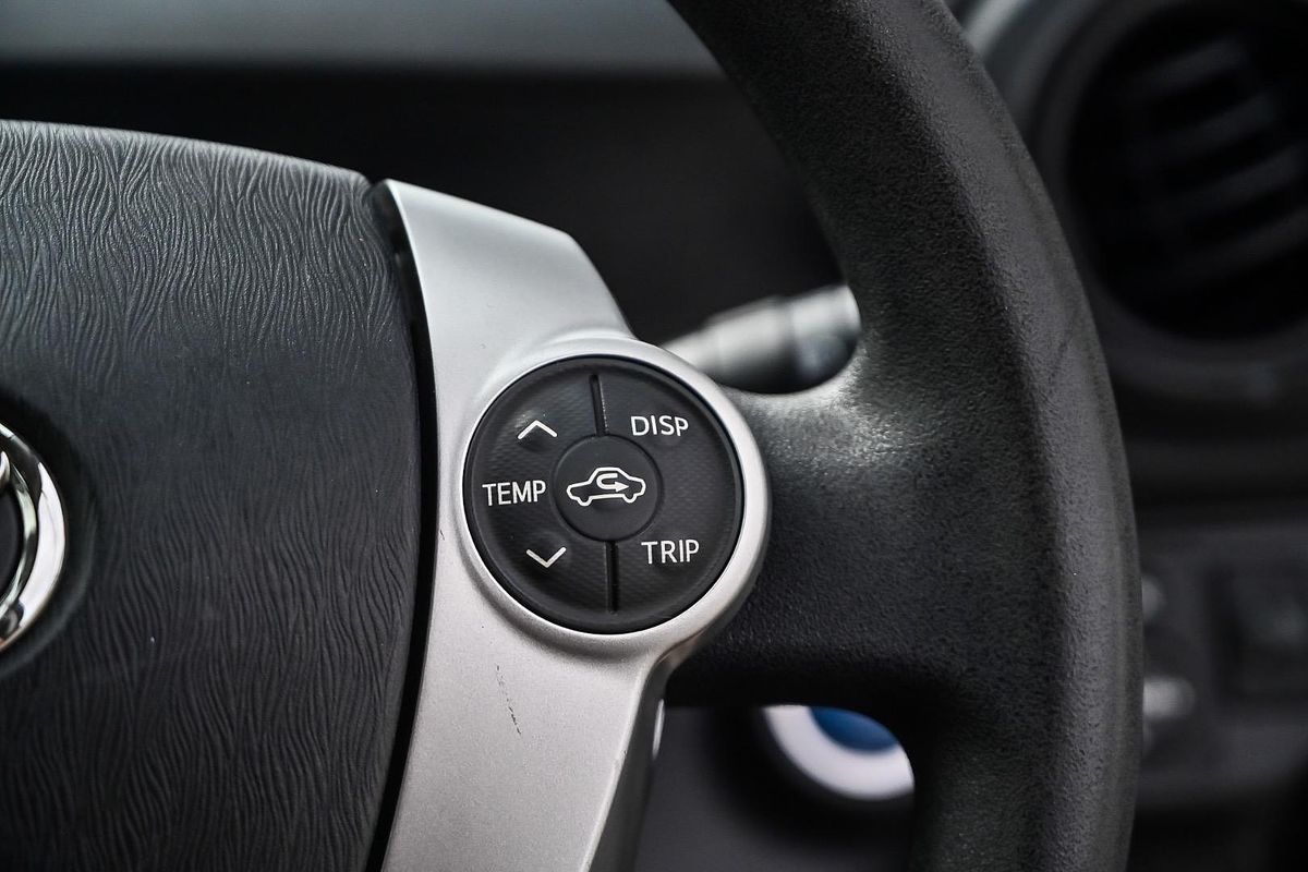 2013 Toyota Prius C NHP10R