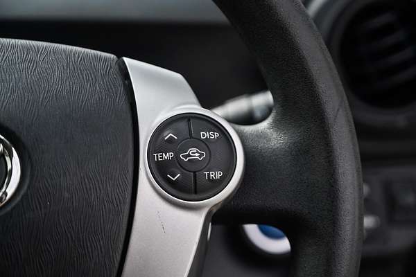 2013 Toyota Prius C NHP10R
