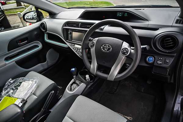 2013 Toyota Prius C NHP10R