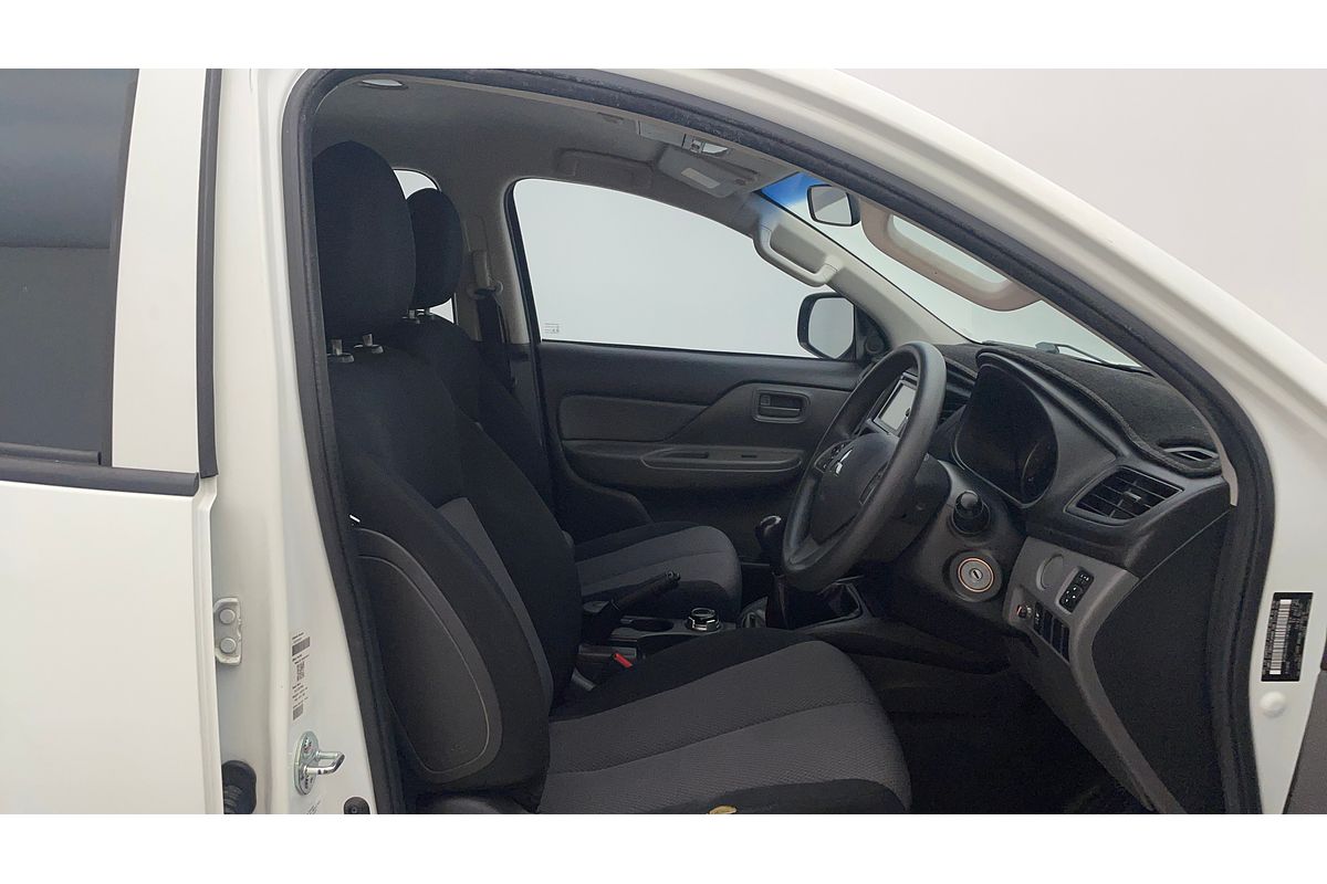 2017 Mitsubishi Triton GLX+ MQ 4X4