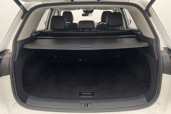 2022 MG HS Excite SAS23