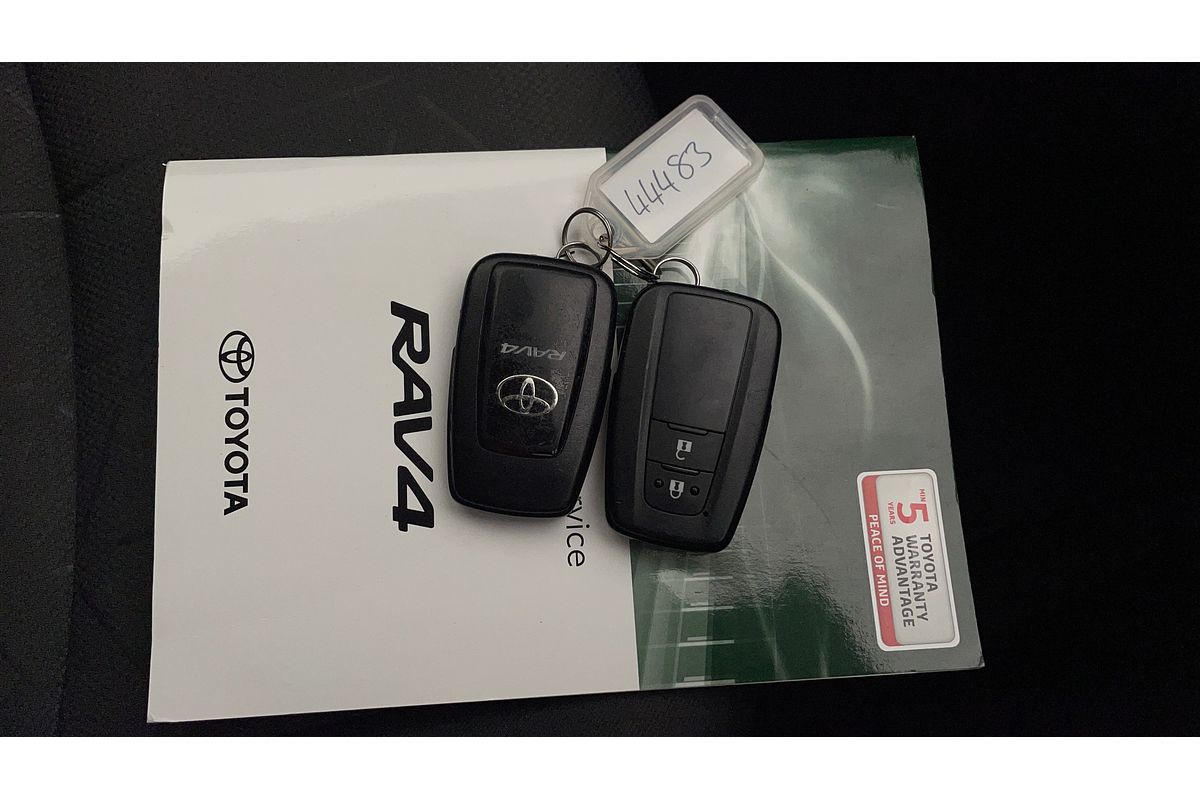 2021 Toyota RAV4 GXL MXAA52R
