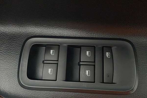 2018 MG GS Core SAS2