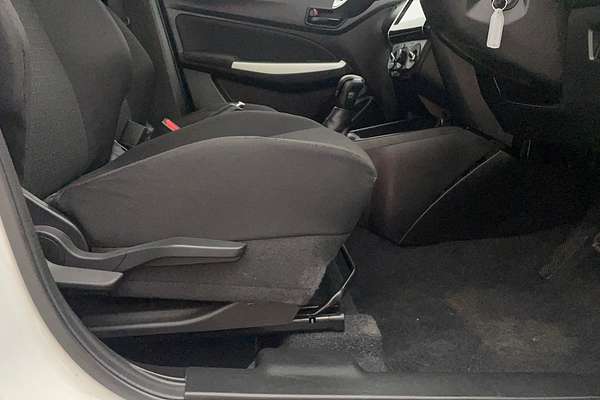 2023 Suzuki Swift GL Plus AZ Series II