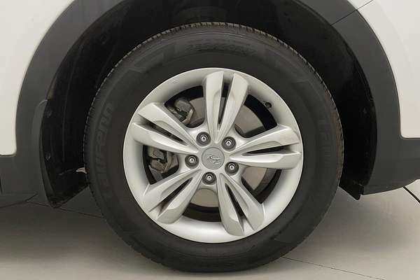 2016 Hyundai Santa Fe Active DM3 Series II