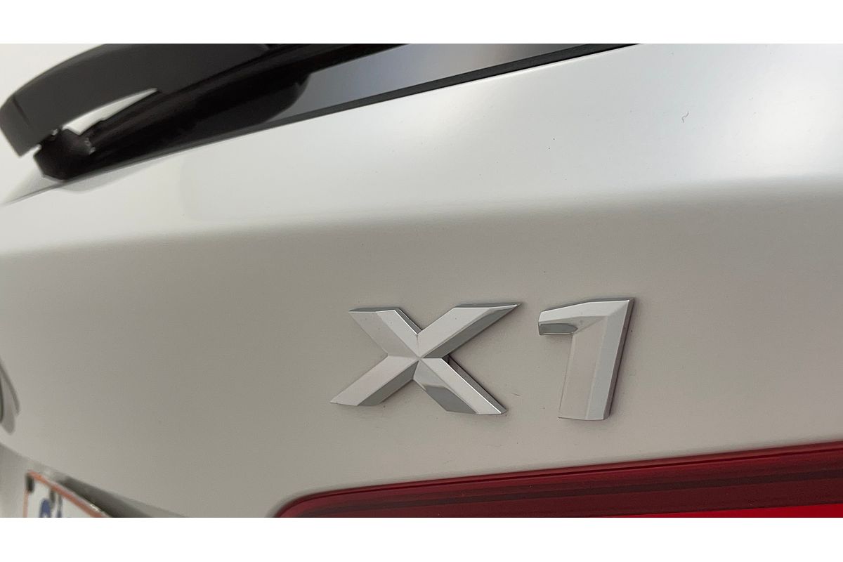 2017 BMW X1 xDrive25i F48