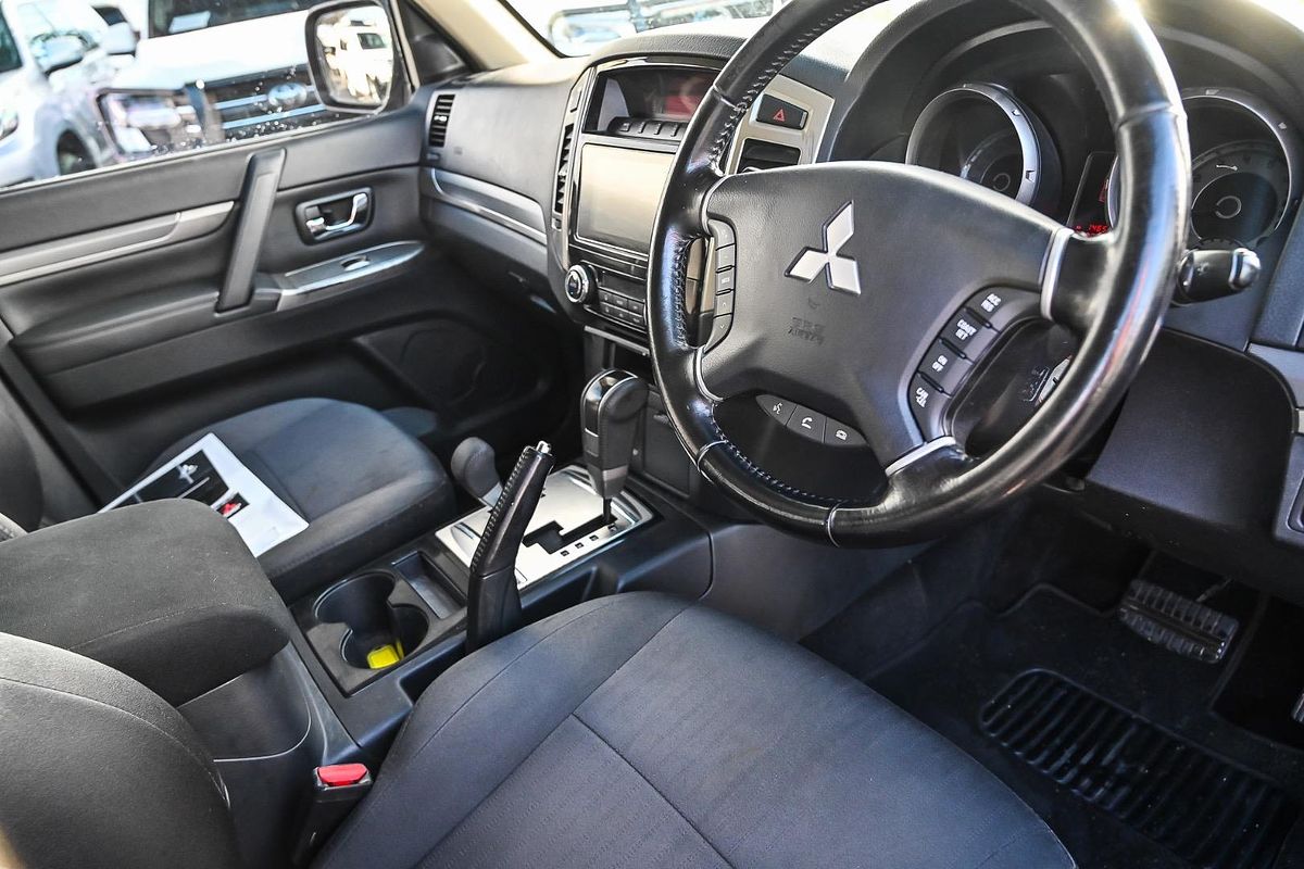 2020 Mitsubishi Pajero GLX NX