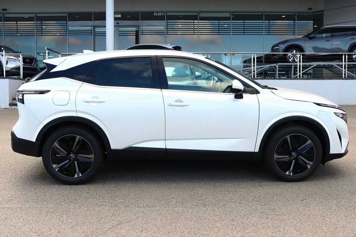 2025 Nissan QASHQAI Ti J12