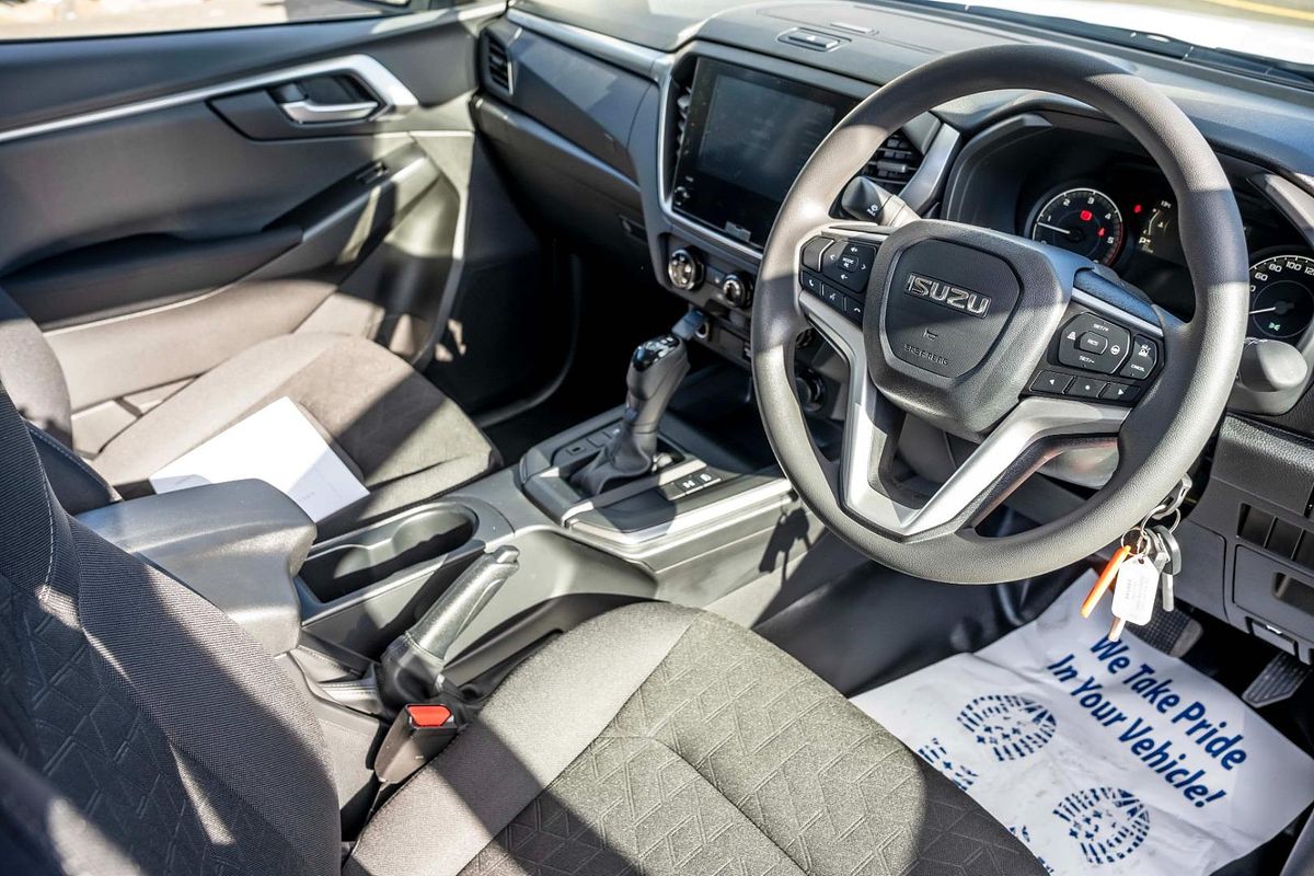 2025 Isuzu D-MAX LS-M 4X4