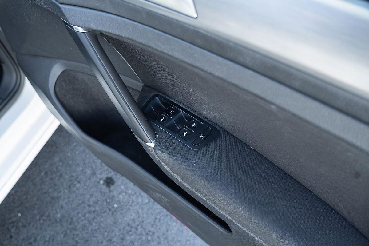 2013 Volkswagen Golf 90TSI Comfortline 7