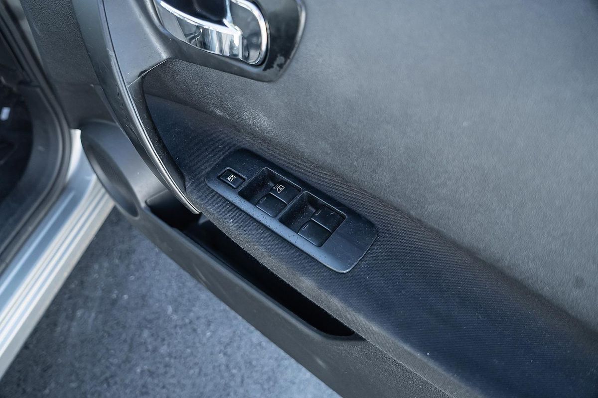 2013 Nissan Dualis ST J10 Series 3