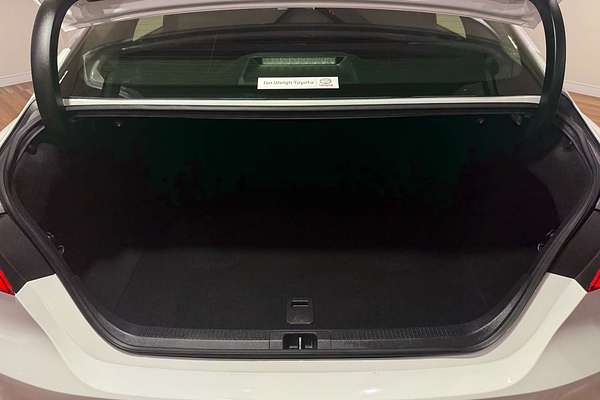 2019 Toyota Camry Ascent ASV70R