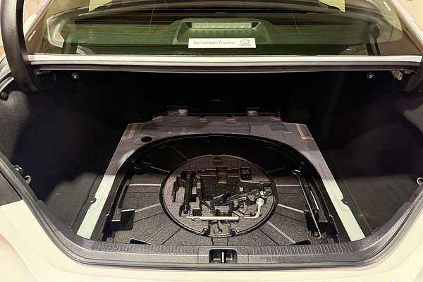 2019 Toyota Camry Ascent ASV70R