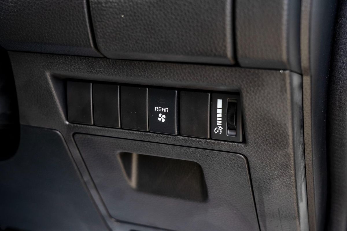 2024 Isuzu MU-X LS-M