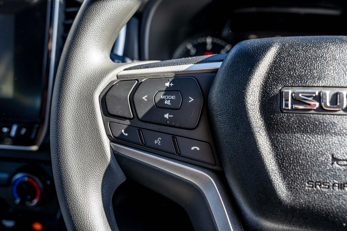 2024 Isuzu MU-X LS-M