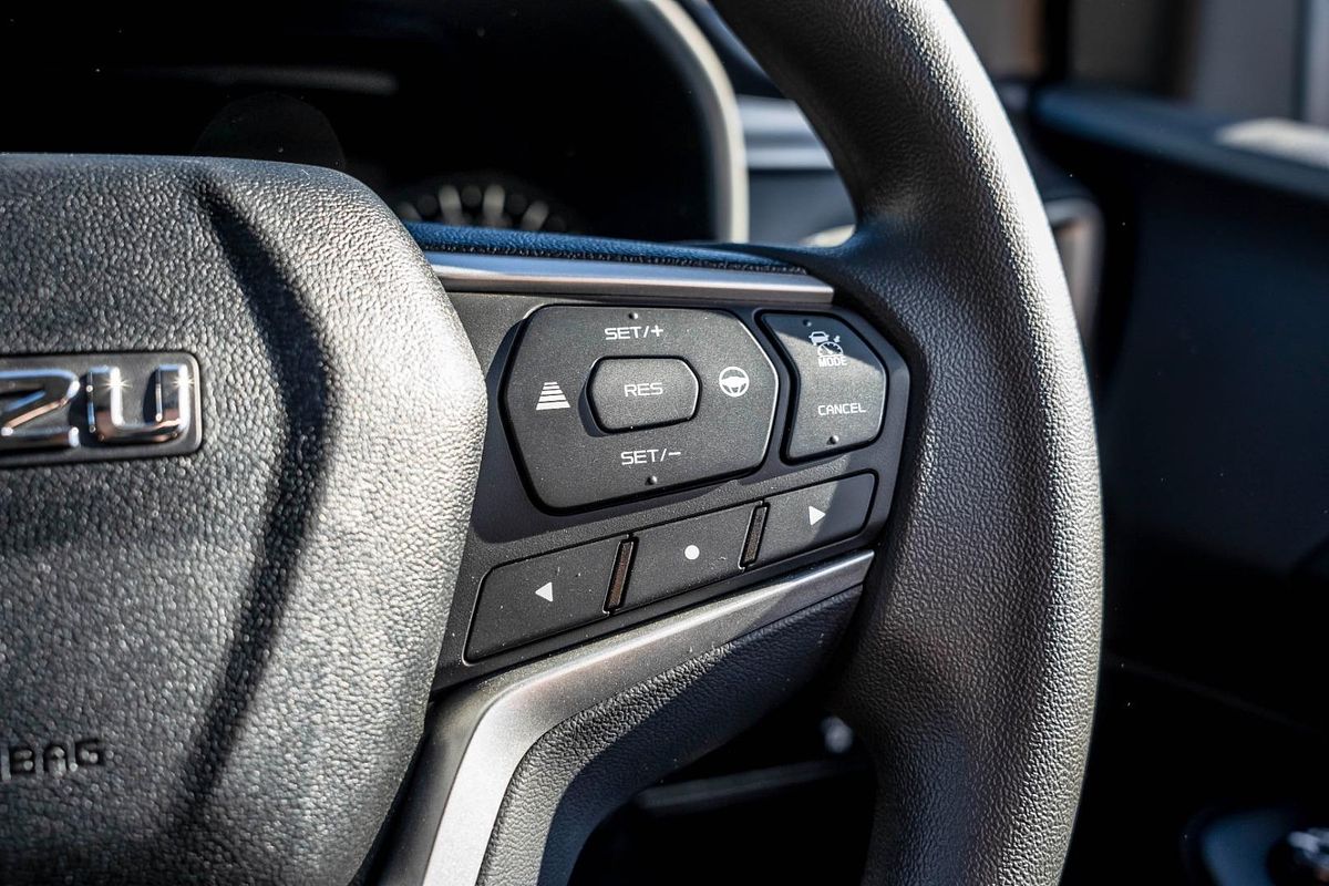 2024 Isuzu MU-X LS-M