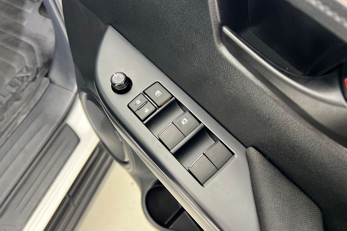 2024 Toyota Hilux SR GUN126R 4X4