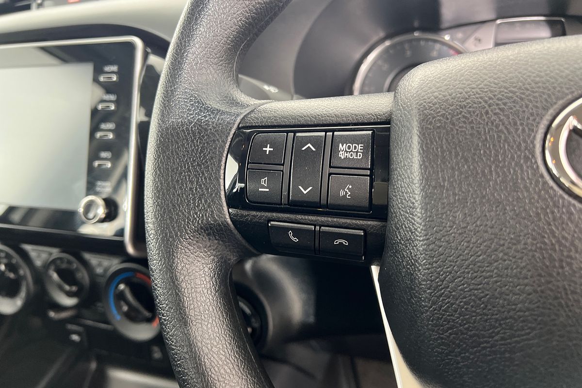 2024 Toyota Hilux SR GUN126R 4X4