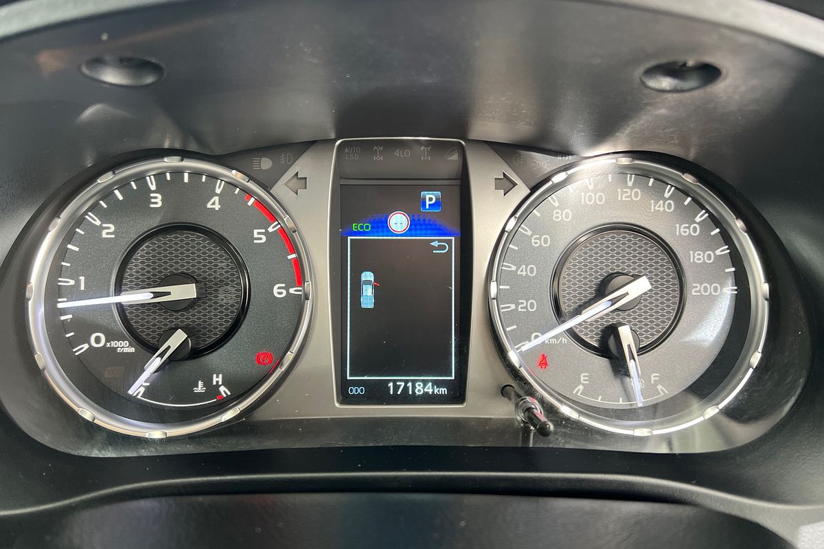 2024 Toyota Hilux SR GUN126R 4X4