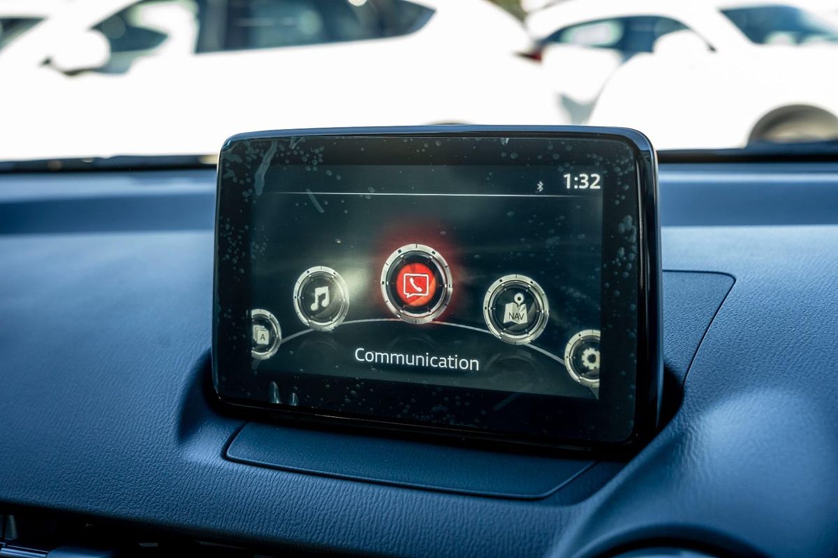 2025 Mazda 2 G15 Evolve DJ Series