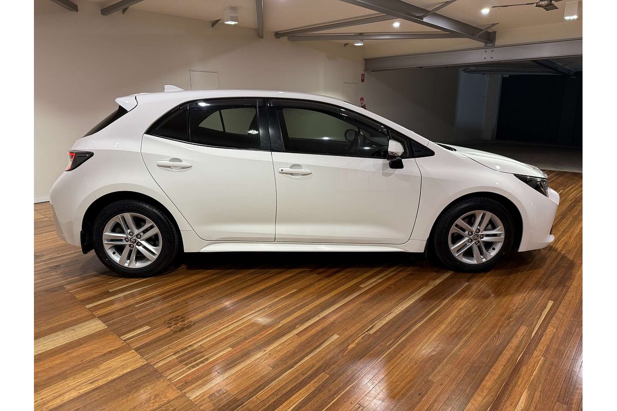 2020 Toyota Corolla Ascent Sport MZEA12R
