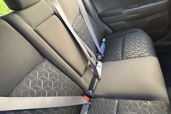 2025 Mitsubishi ASX ES XD
