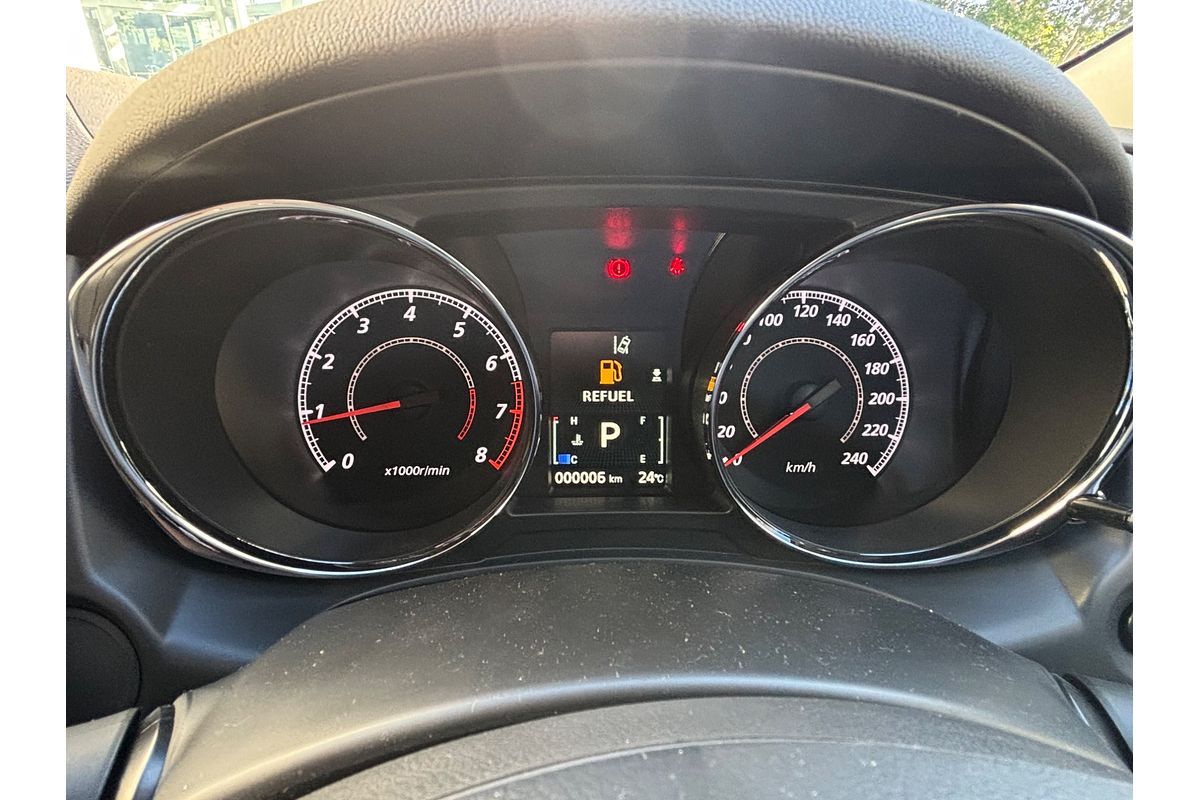 2025 Mitsubishi ASX ES XD
