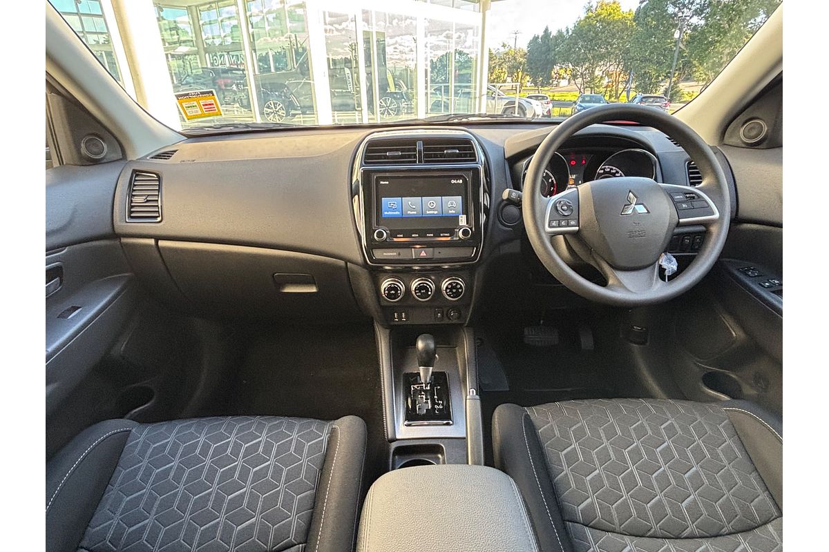 2025 Mitsubishi ASX ES XD