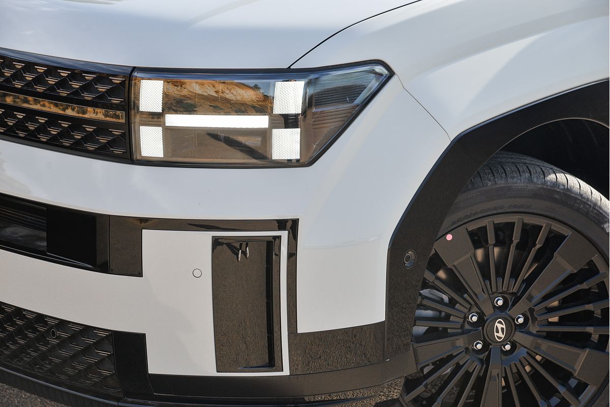 2025 Hyundai Santa Fe Calligraphy MX5.V1