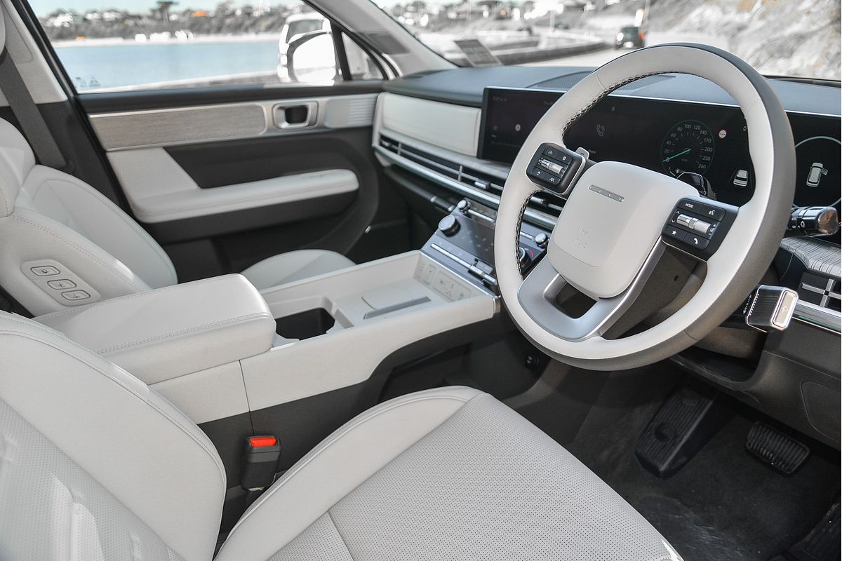 2025 Hyundai Santa Fe Calligraphy MX5.V1