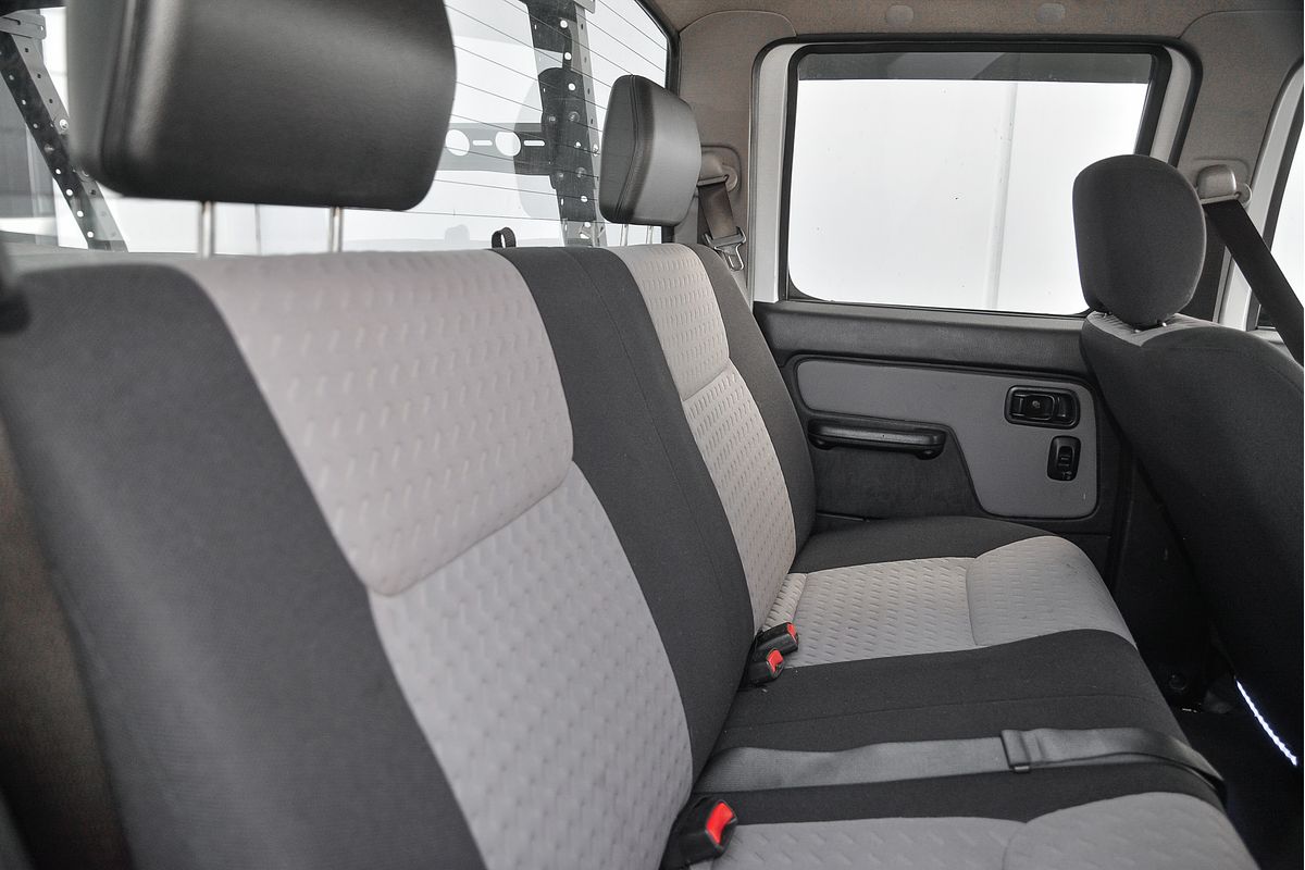 2013 Nissan Navara ST-R D22 4X4