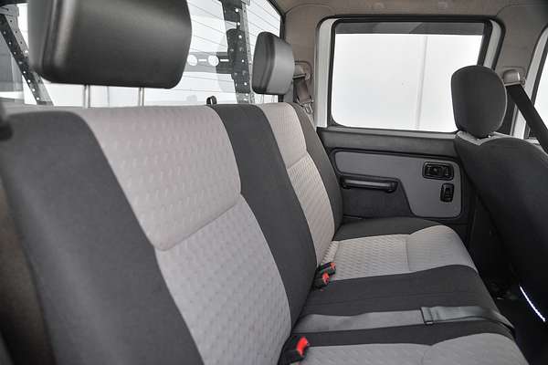 2013 Nissan Navara ST-R D22 4X4