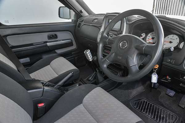 2013 Nissan Navara ST-R D22 4X4