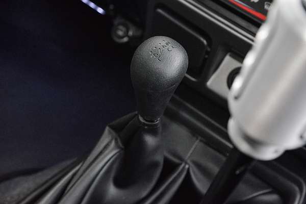 2013 Nissan Navara ST-R D22 4X4