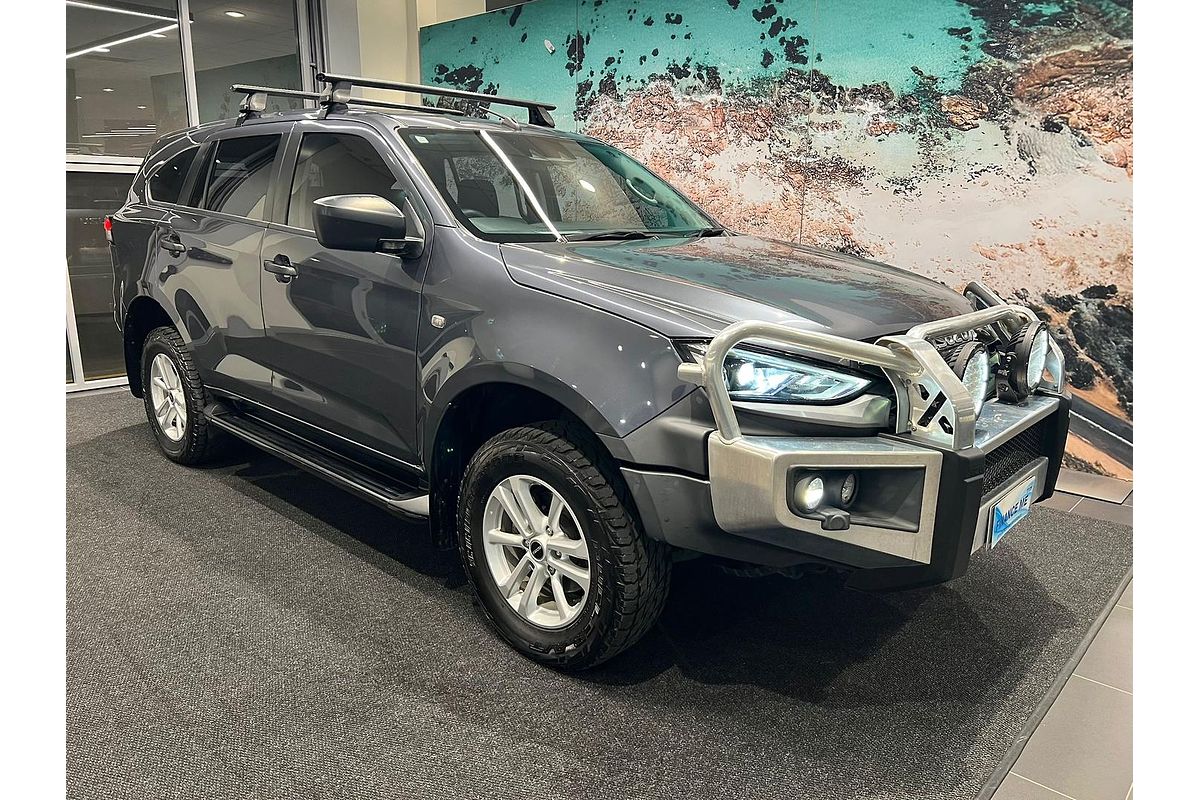 2022 Isuzu MU-X LS-M