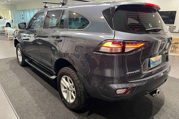 2022 Isuzu MU-X LS-M
