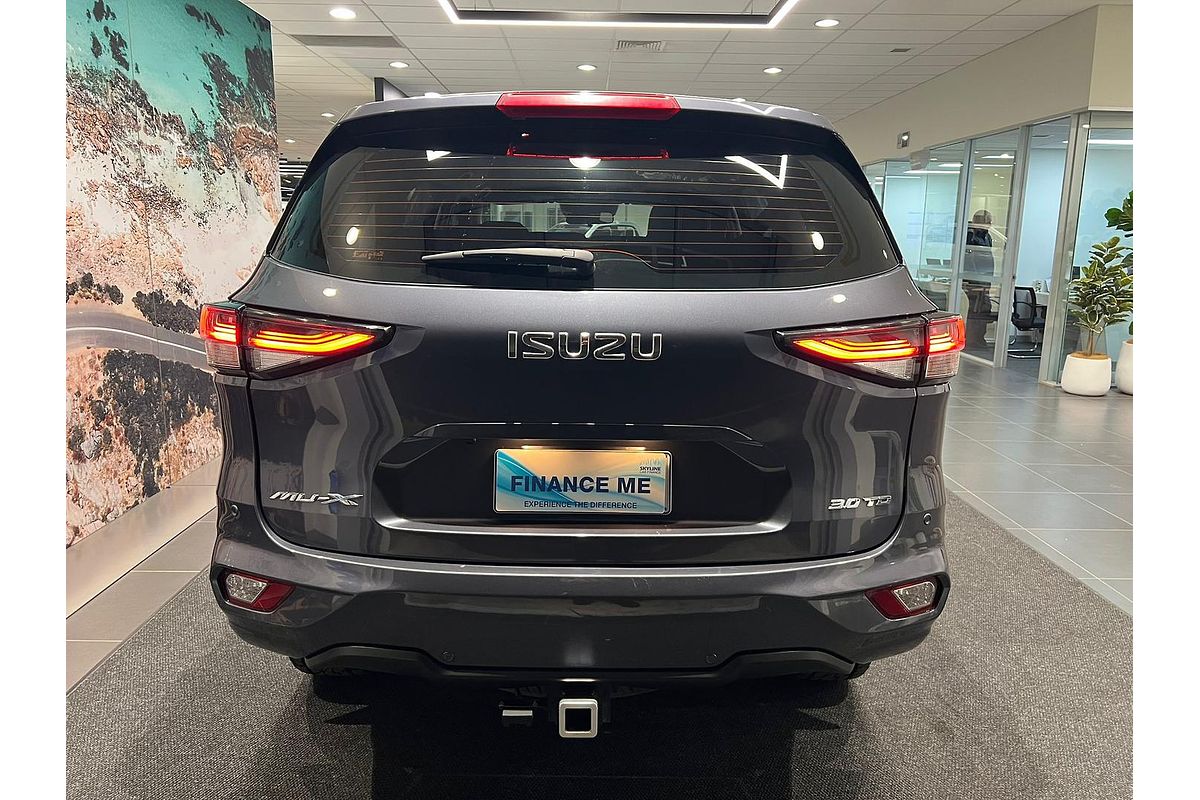 2022 Isuzu MU-X LS-M