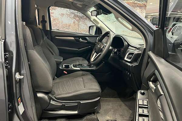 2022 Isuzu MU-X LS-M