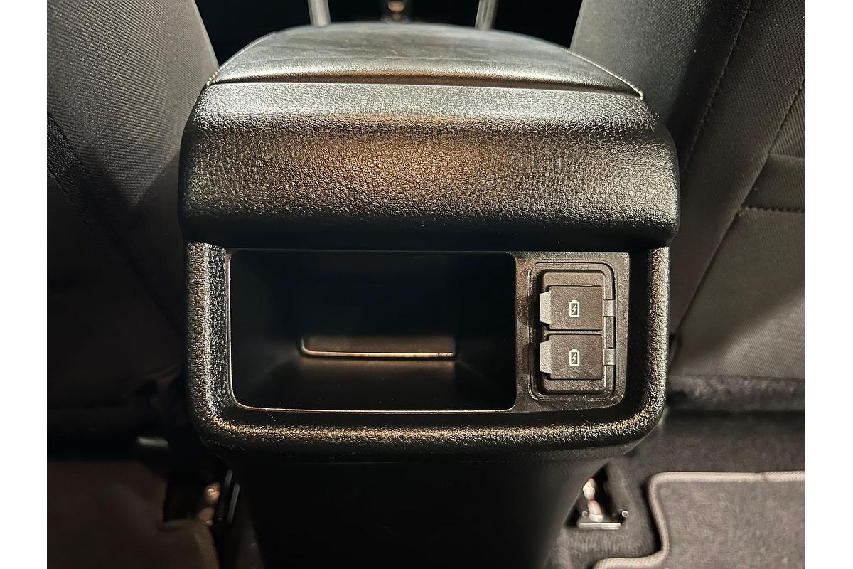 2022 Isuzu MU-X LS-M