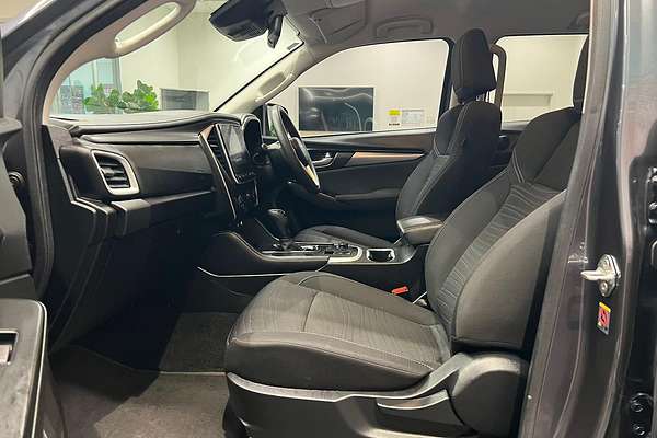 2022 Isuzu MU-X LS-M