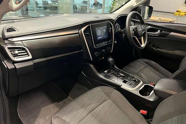 2022 Isuzu MU-X LS-M
