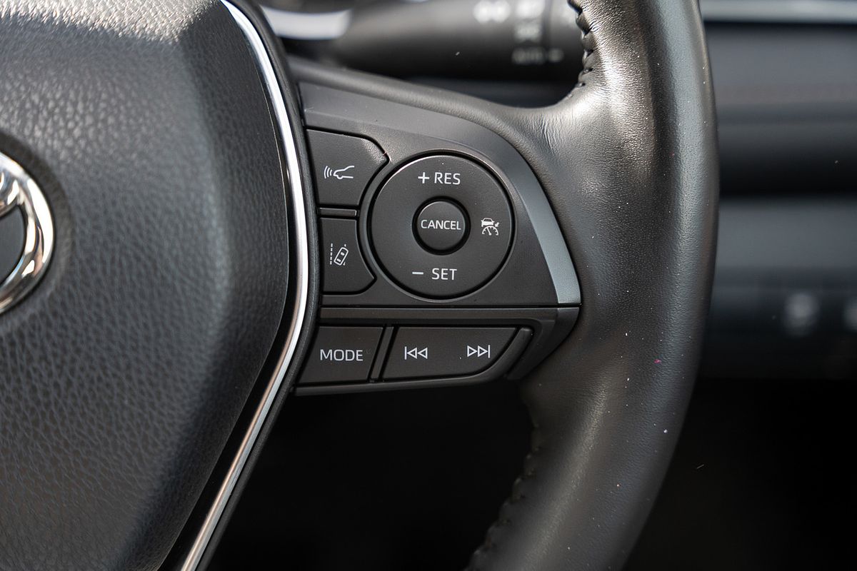 2020 Toyota Camry Ascent Sport AXVH71R