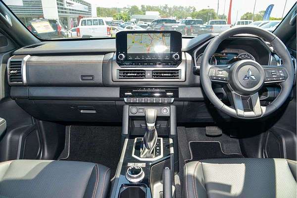 2025 Mitsubishi Triton GSR MV 4X4