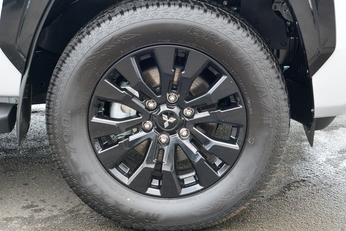 2025 Mitsubishi Triton GSR MV 4X4