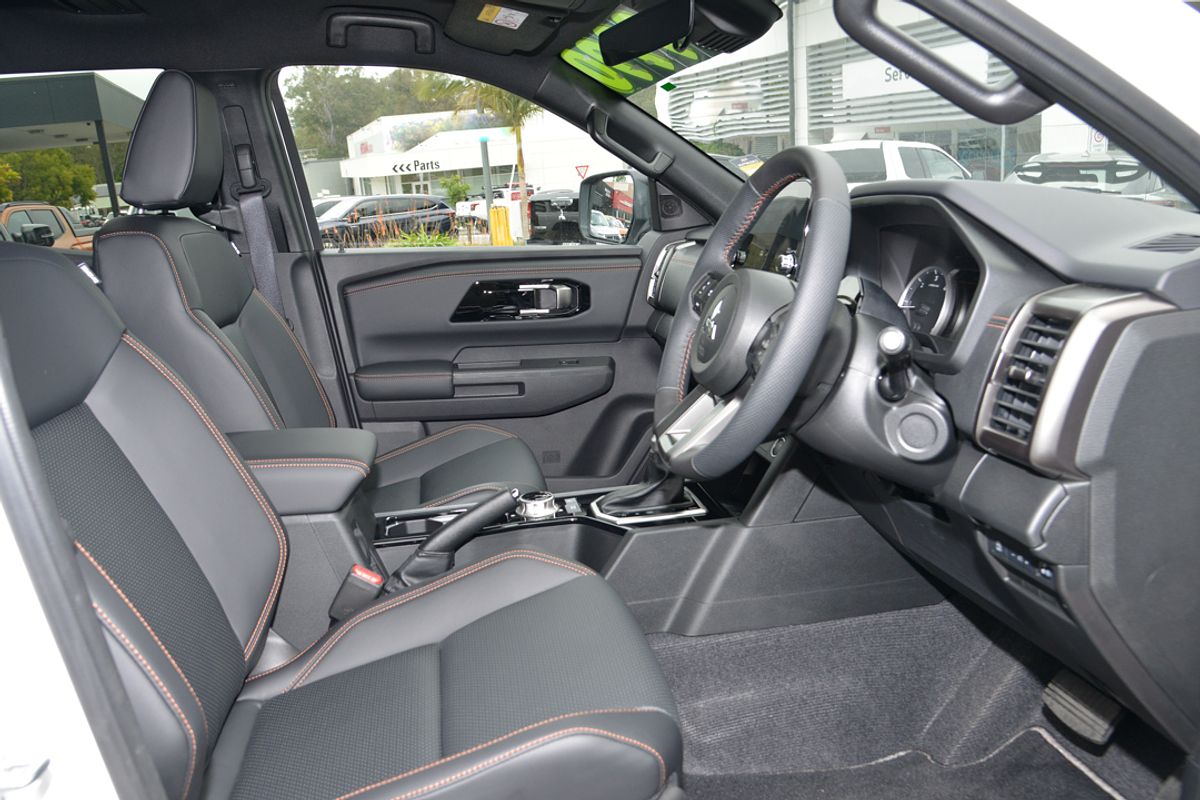 2025 Mitsubishi Triton GSR MV 4X4